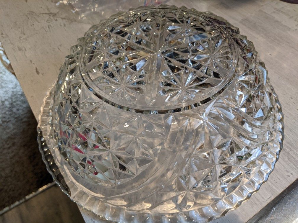 Glass bowl