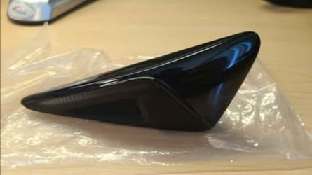 15-22 tesla model x right front repeater