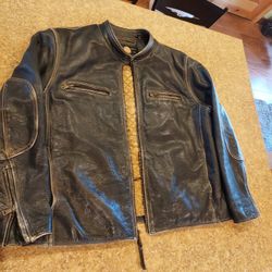 Marc Jacobs XXL leather. For BIG  MAN. GOLD QUILTED  Interior. Vintage PIECE Needs CREAM & HAS ORIGINAL XTRA BUTTON 