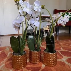 Gold flower vase decor ornaments 