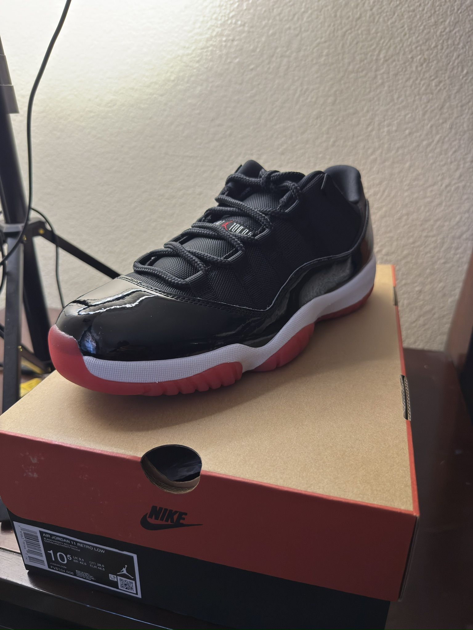 Retro Jordan 11 Low “Bred” (BRAND NEW)
