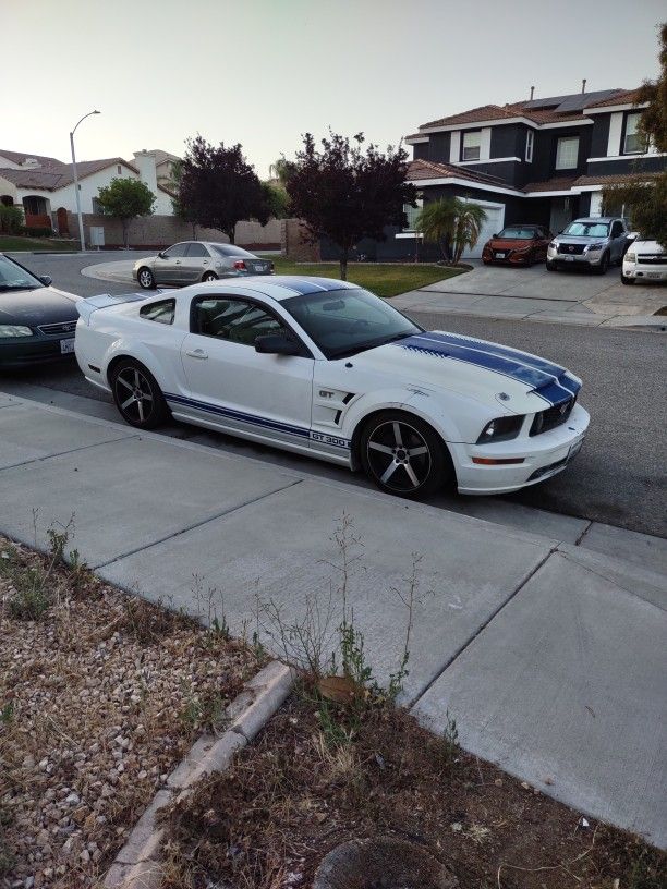 2005 Ford Mustang