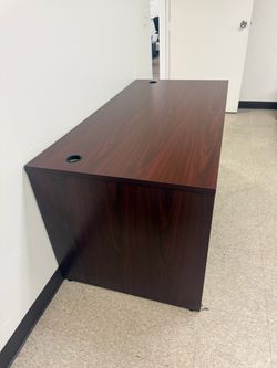Used desk