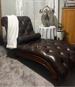 Genuine Leather Tufted Chaise Lounge – Carved Wood Frame