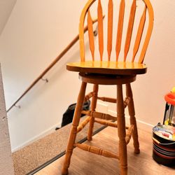 Free Wooden Bar Stool – First Come, First Served! Pick-up onl