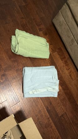 Cotton Woven Blanket Queen Size Both $25