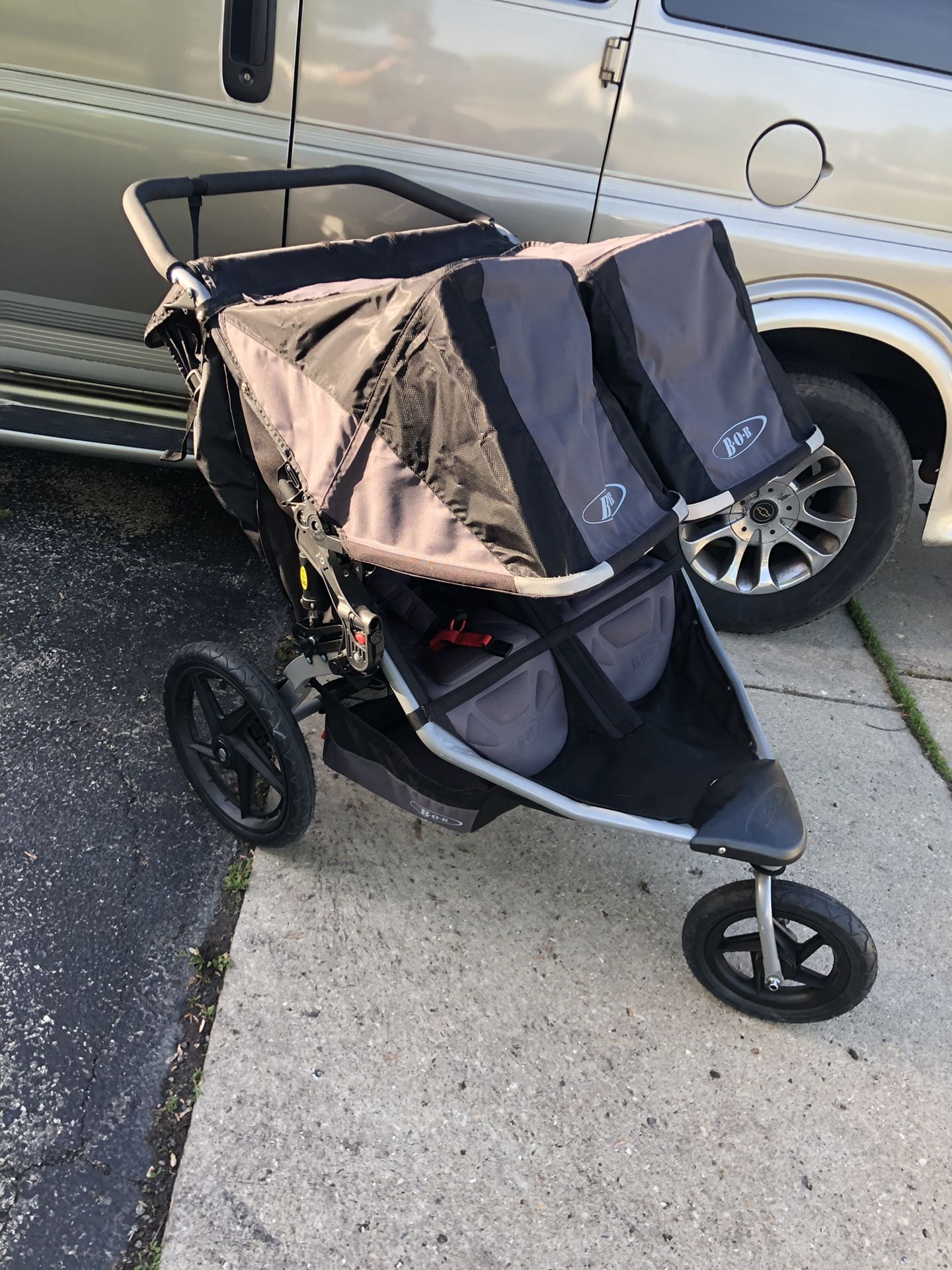 BOB Revolution SE Duallie Black Jogger Double Seat Stroller