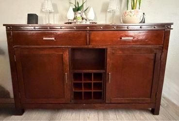 Dark brown  wooden cabinet
