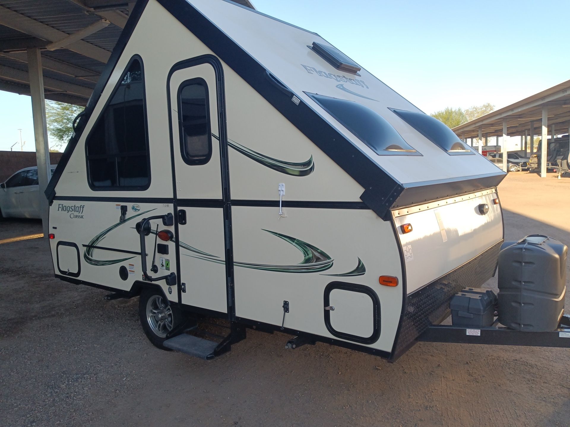2016 Flagstaff A Liner Pop Up  Trailer Classic EXL condition 
