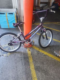 Girls bike