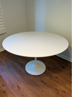 Saarinen Dining Table, Round