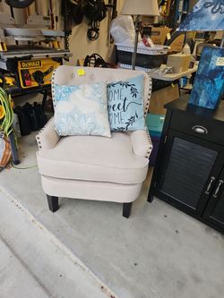 Beige Tufted Accent Chair with Nailhead Trim