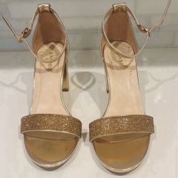 Women’s Shoes Size 7 - Pickup From Northridge Area 