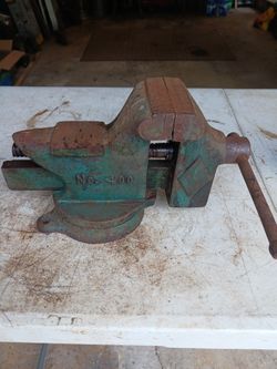 Vintage Vise