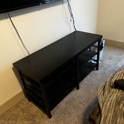 Entertainment center 