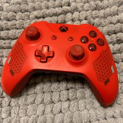 Xbox One Red 