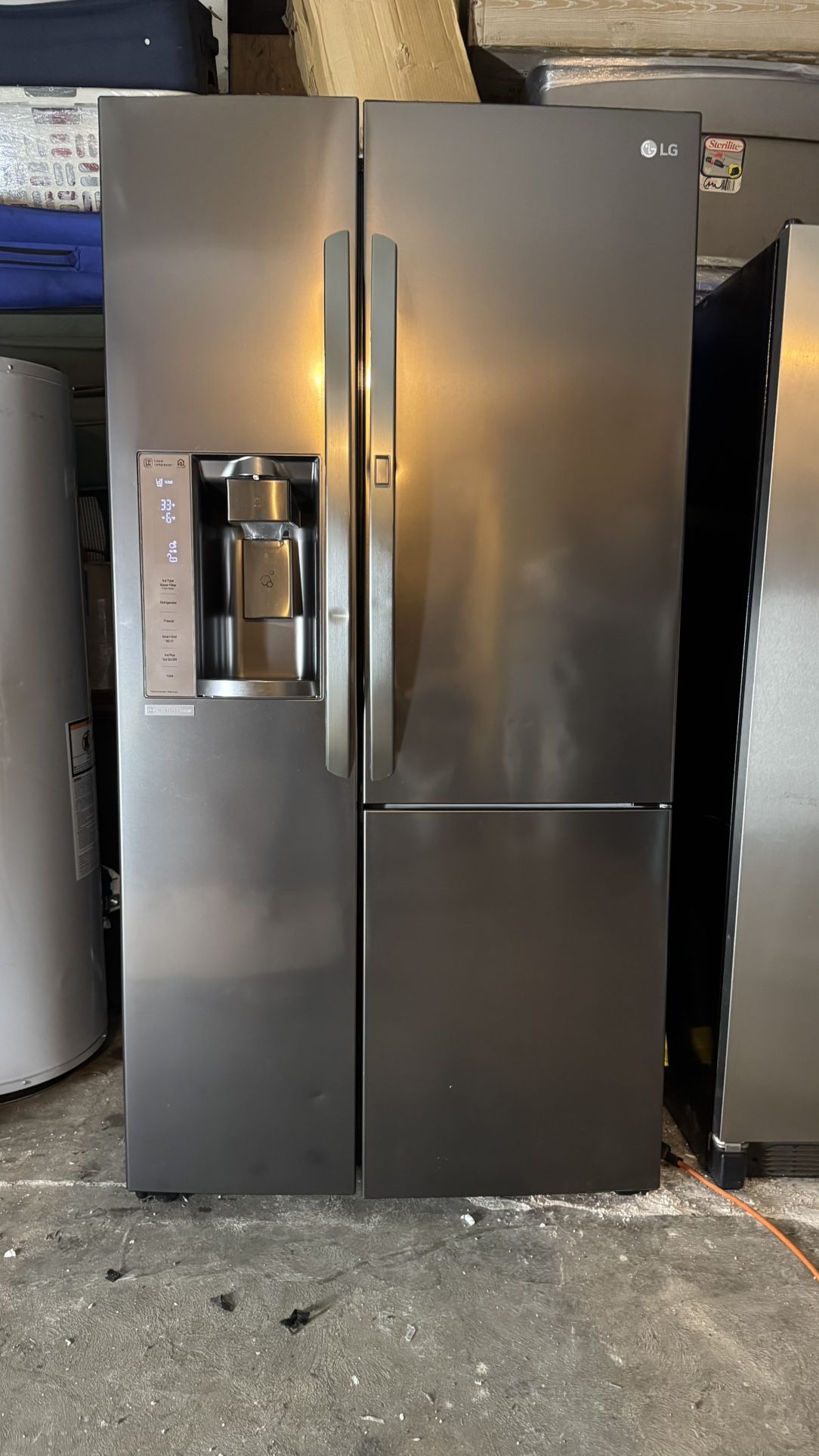 Refrigerator LG