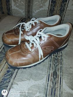 CHRISTMAS IS HERE!!! - CUTE (S) 9 Women's Skechers Only $5!!!