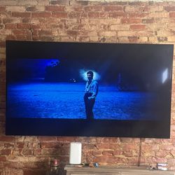 77 Inch LG Oled B4 ( Read Description)