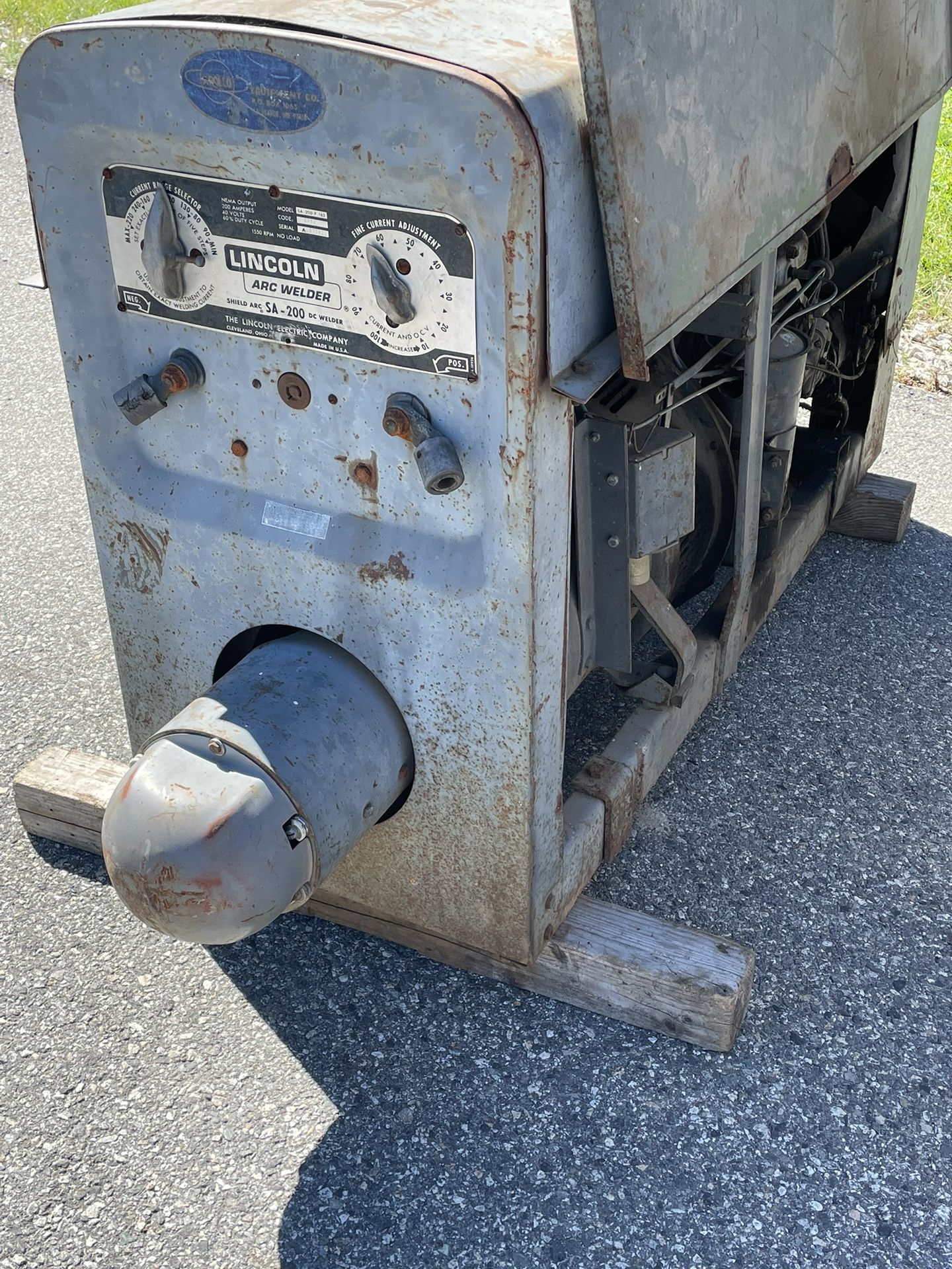 SA-200 Lincoln Welder
