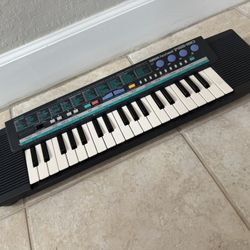 Yamaha PSS-190 Mini Keyboard