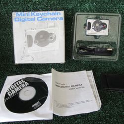 Vintage Brand New Mini Keychain Digital Camera 100K Pixels