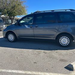 2008 Toyota Sienna CE