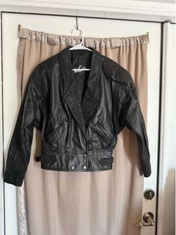 Vintage black leather jacket, small
