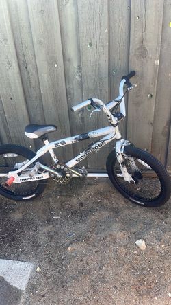 Boys trail bike