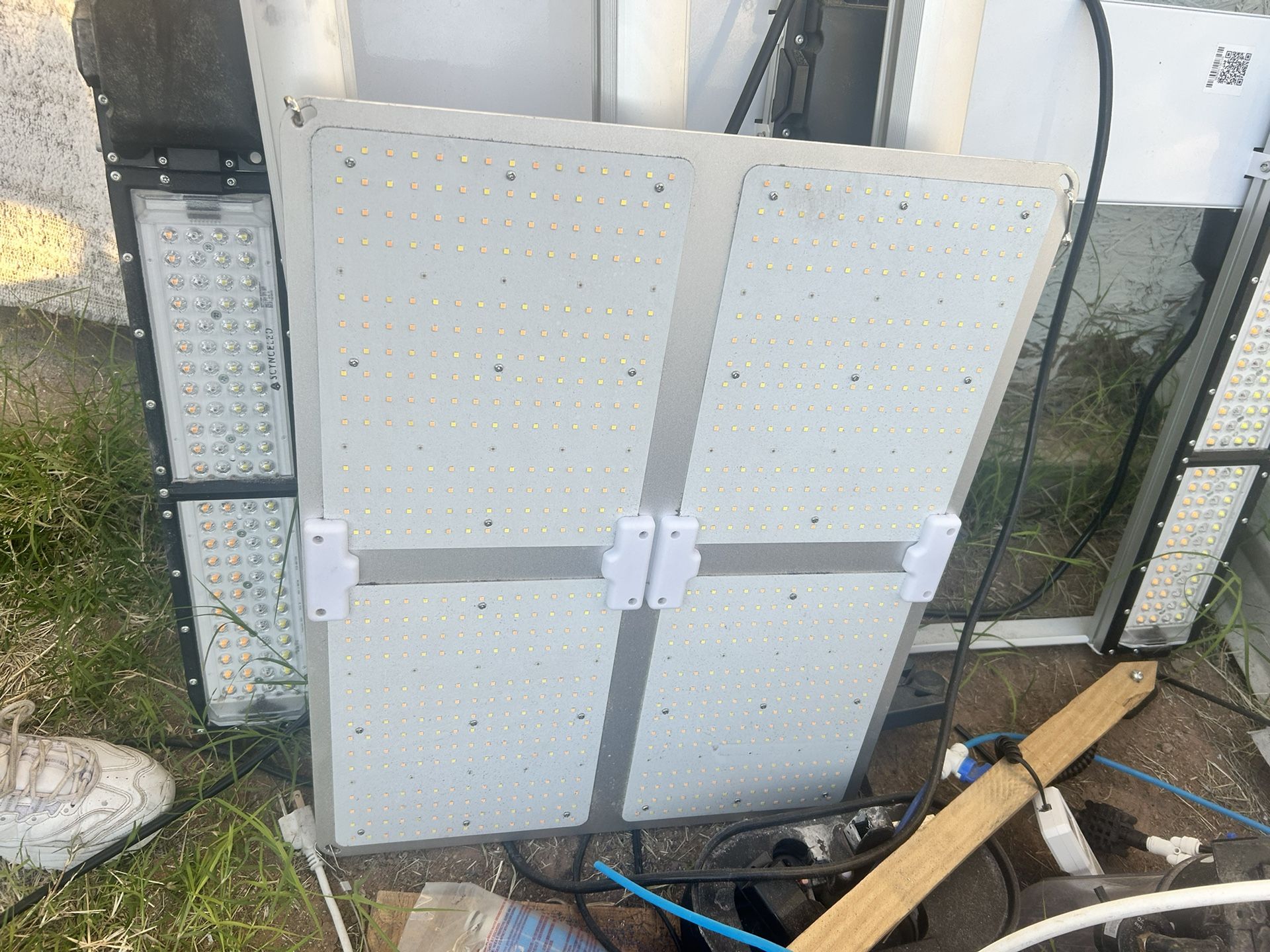 40x45 Raging Kush Light. 42x45 Fluence Folding Light . 19x24 Light