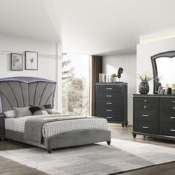 4 Pc Queen Bedroom Set