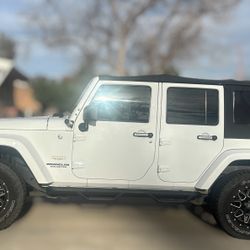2012 Jeep Wrangler Unlimited Sahara 4x4