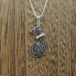 18 Inch Sterling Silver Rustic Black Cubic Zirconia Cat Pendant Necklace