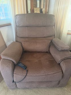 Power Lift Recliner Chair with Remote