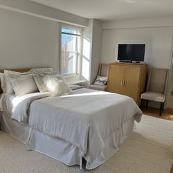 Pier 1 Imports Light Oak Queen Bedroom Set, $225