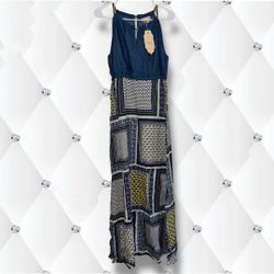 Neslay • Maxi Dress