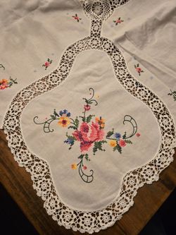 Mexican Tablecloth- Cross Stitch & Crochet w/ Napkins