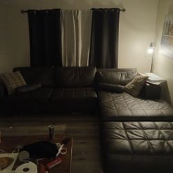 Great Condition Couch w/ Autumn