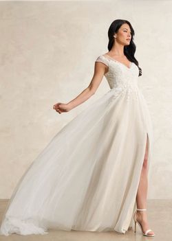 New size 10 Wedding Dresses and Accessories