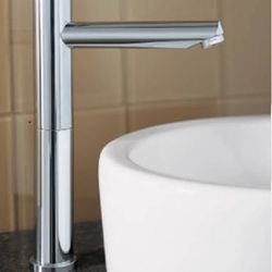 NEW 2 Vessel Sink Faucets by American Standard Single Hole, Single-Handle With Lever Handle in Polished Chrome Qty: 2  Price $200 each OR $350 Both