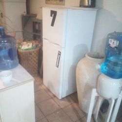 Mini Fridge 