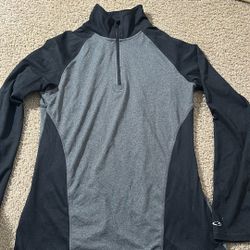 Quarter Zip Gym