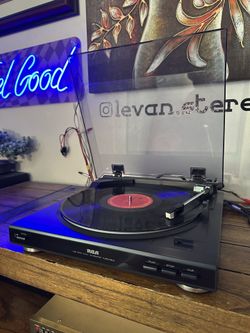 SPIN VIBES: Vintage RCA LAB-1200 Fully Automatic Turntable