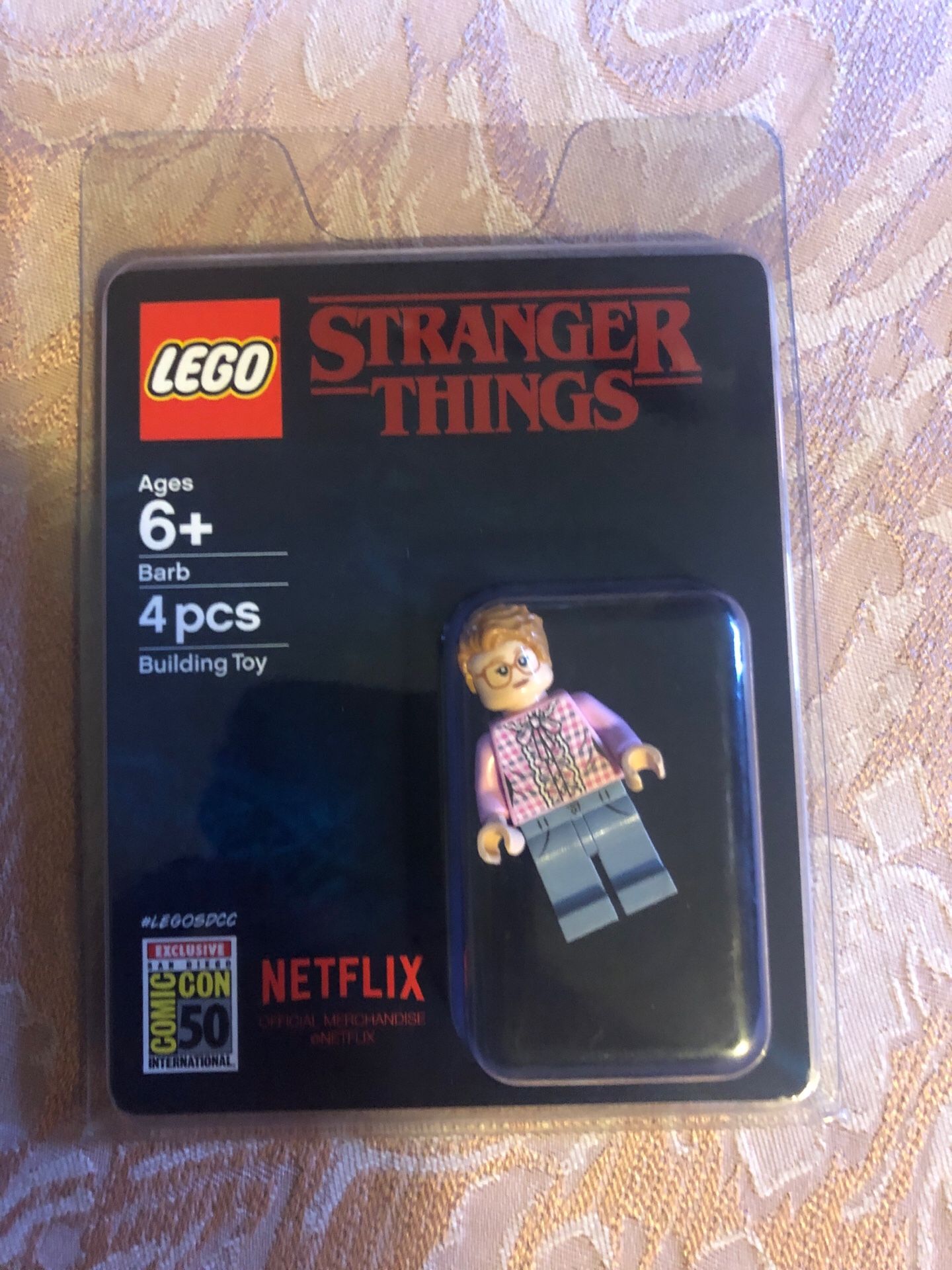 SDCC 2019 Lego Barb Stranger Things Exclusive Mini Figure