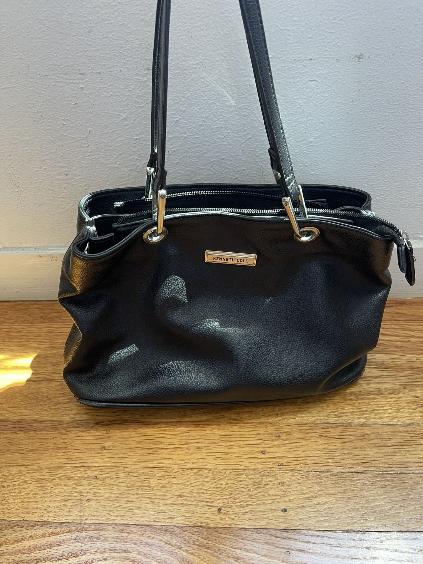 Kenneth Cole Reaction Handbag/ Purse