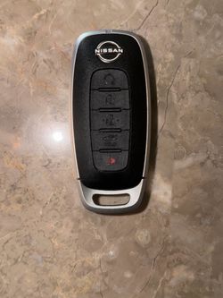Nissan 5 button smart key fob