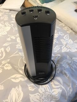 Small oscillating desk top fan