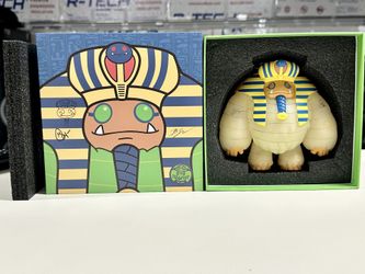 Signed by Benjamin Su & Connor McConnell SDCC 2024 Glow Chomp Tut Abominable Toys Exclusive LE 146/250 