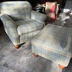 Chair With Ottoman