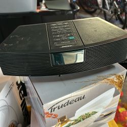Moving Sale Bose radio 